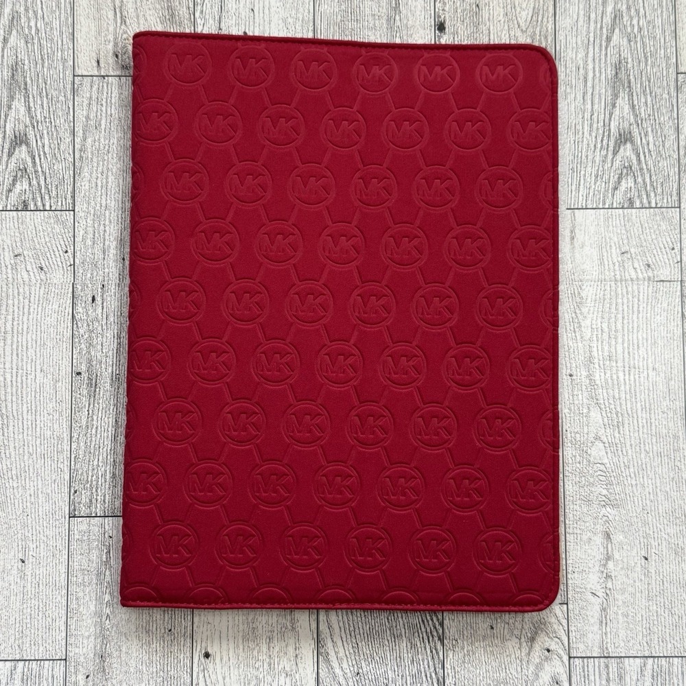 NEW-MICHAEL KORS ELECTRONICS‎ RED QUILTED NEOPRENE iPAD TABLET SLEEVE CASE LOGO